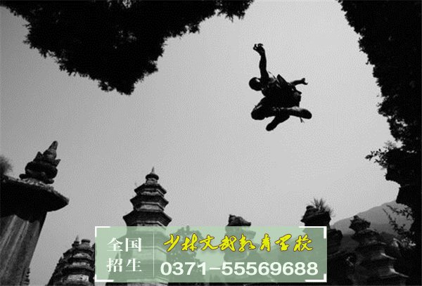 面對網(wǎng)癮“小魔獸”，家長該咋整 
