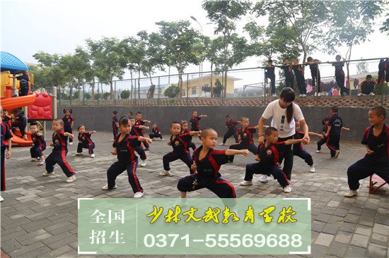 叛逆孩子管教學(xué)校,體驗式教育,農(nóng)村生活體驗