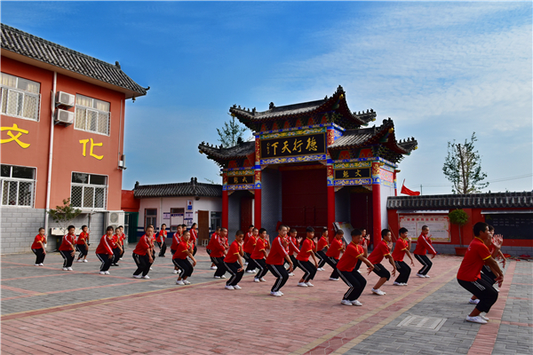 家長(zhǎng)怎么教育過于沉迷游戲的小孩子