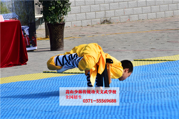 什么樣的家庭環(huán)境會讓孩子成網(wǎng)癮少年