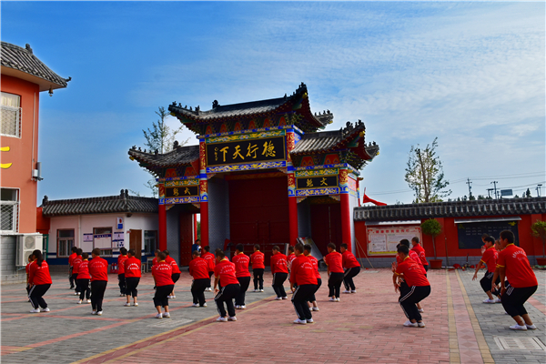 做到這四點(diǎn)，你的孩子就不會(huì)叛逆